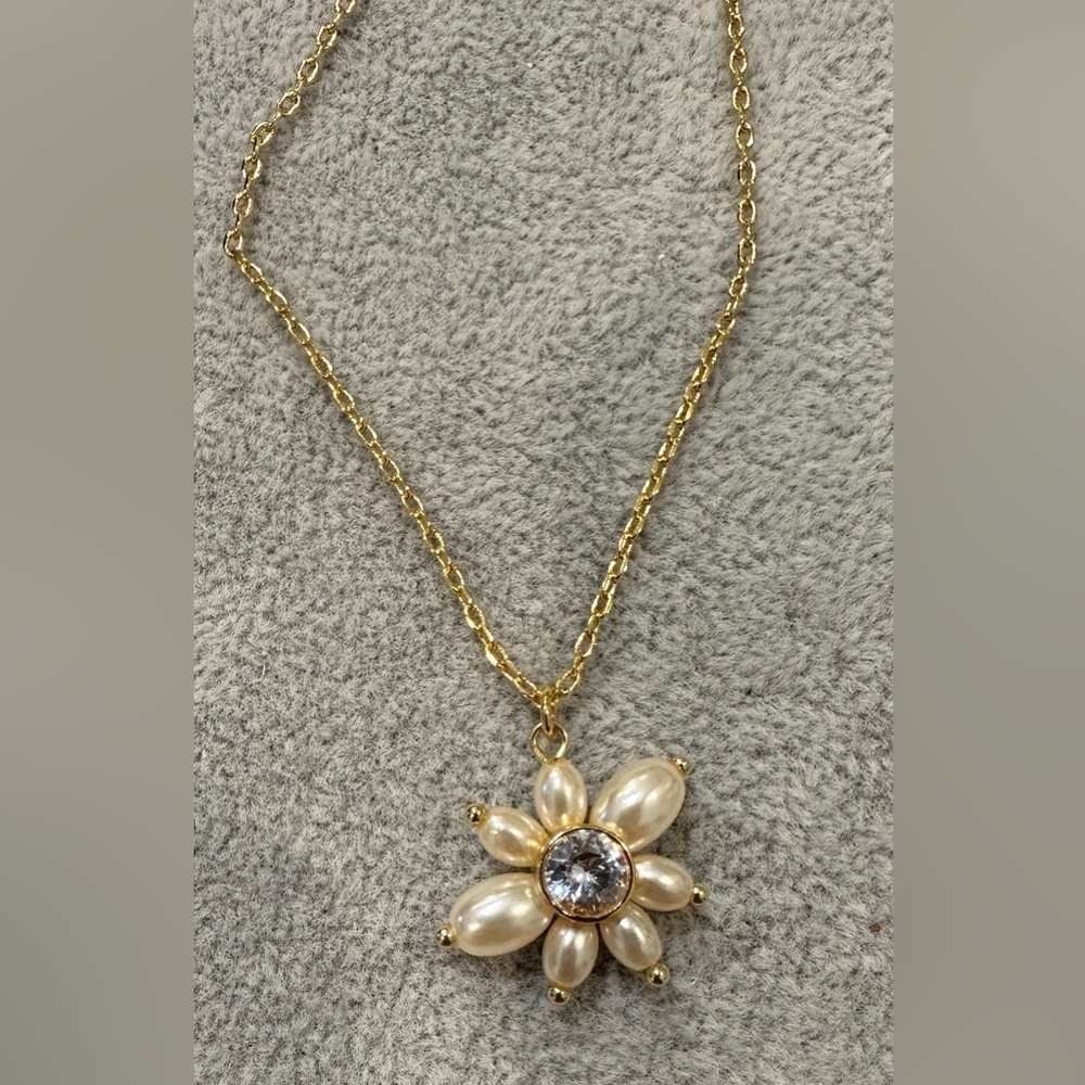 Kate Spade Gold-Tone CZ & Imitation Pearl Flower Pendant Necklace, 16" + 3" NWT - Picture 4 of 5